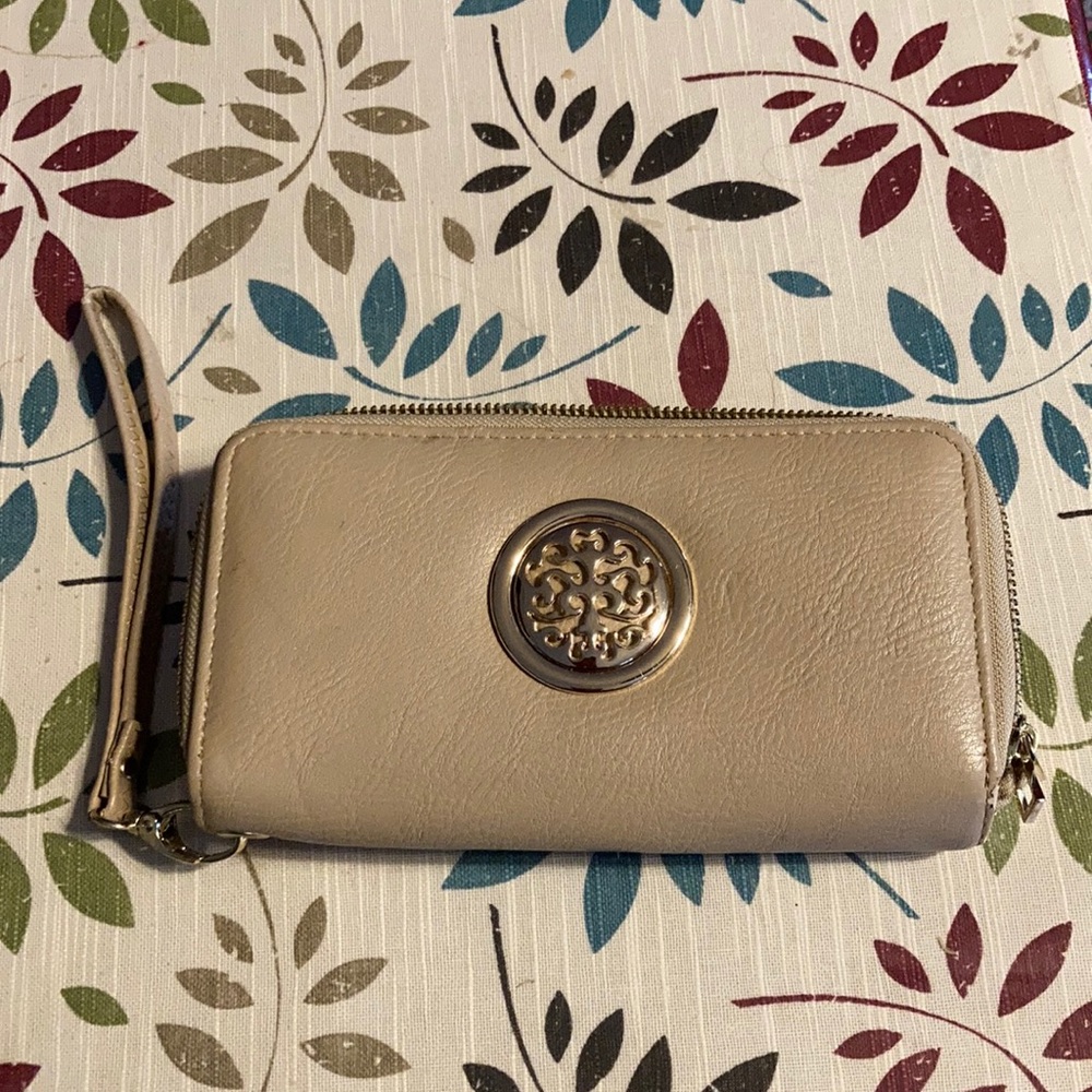 Double zipper tan wallet